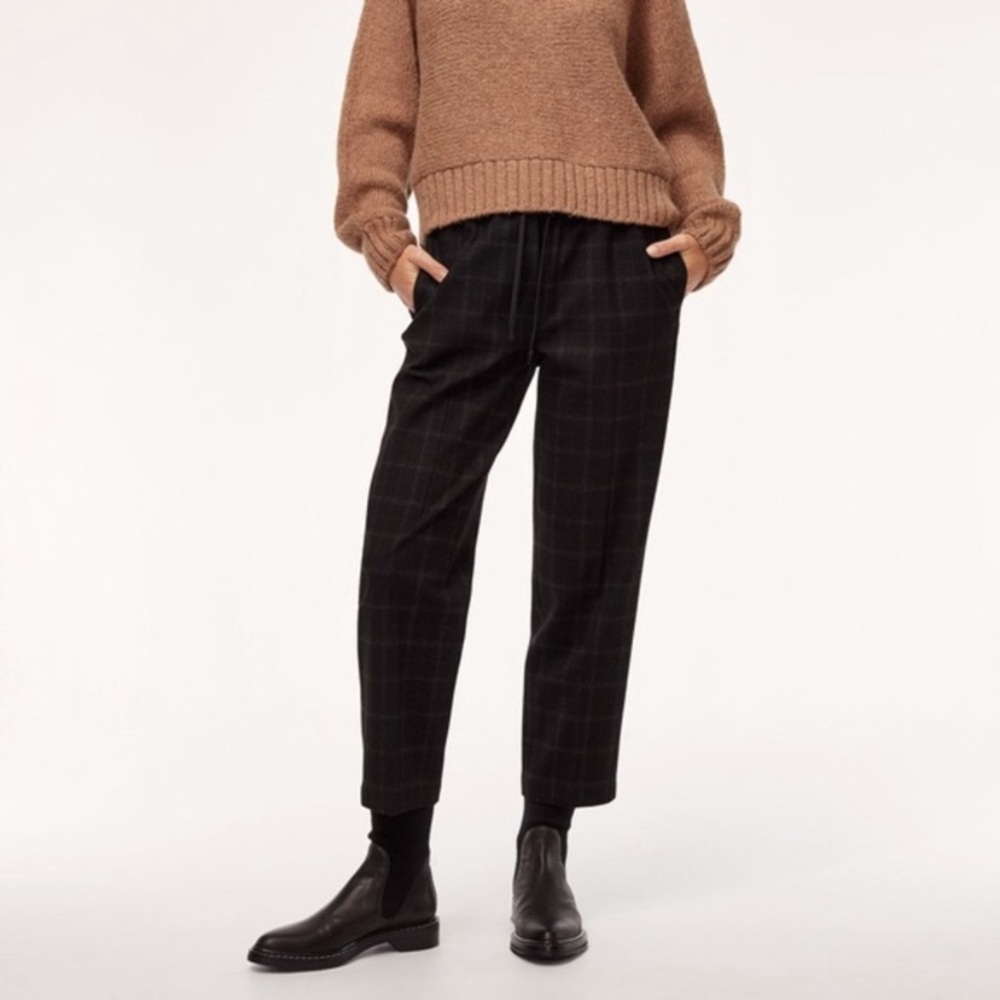 Aritzia Babaton Black Grey Plaid Trousers✨